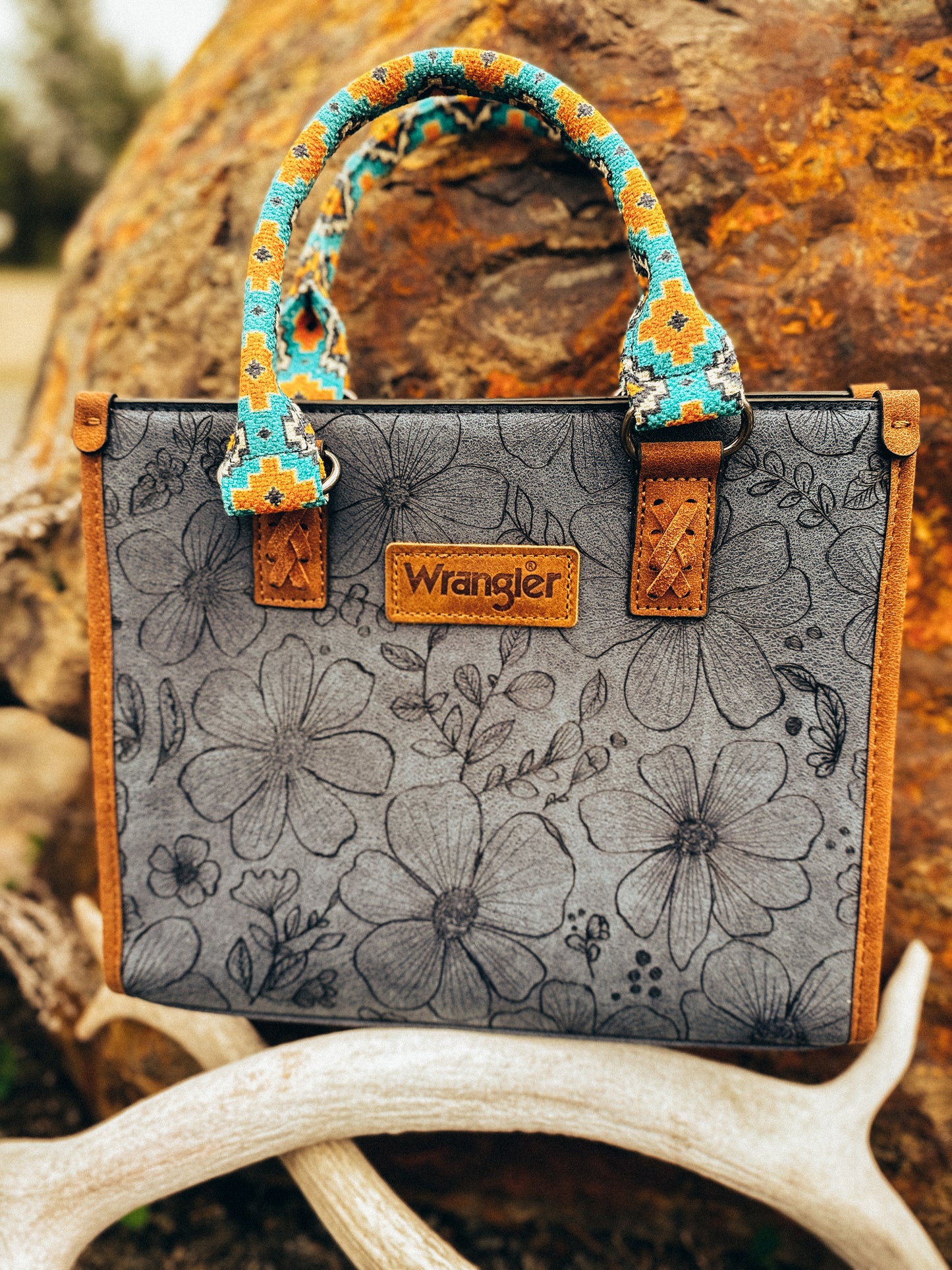 Wildflower Trail Wrangler Purse