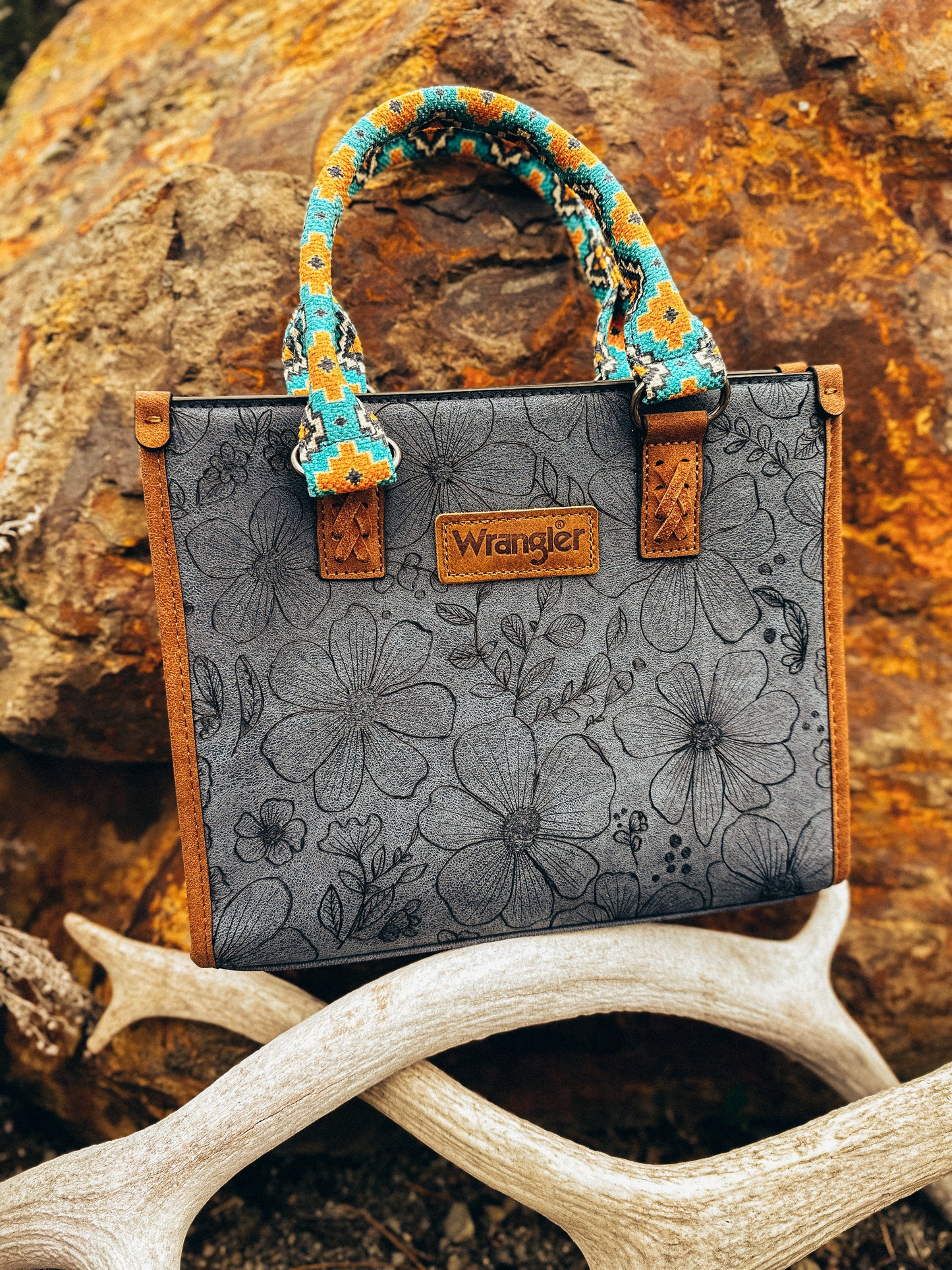 Wildflower Trail Wrangler Purse