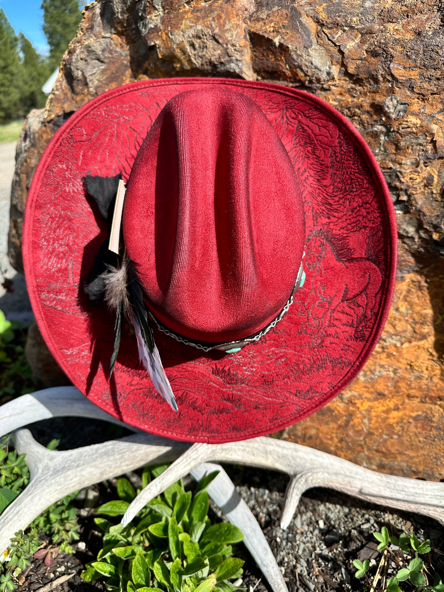The Mountain Run Hat