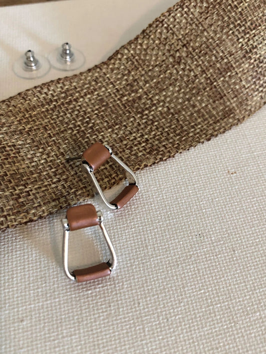 Canyon Stirrup Studs