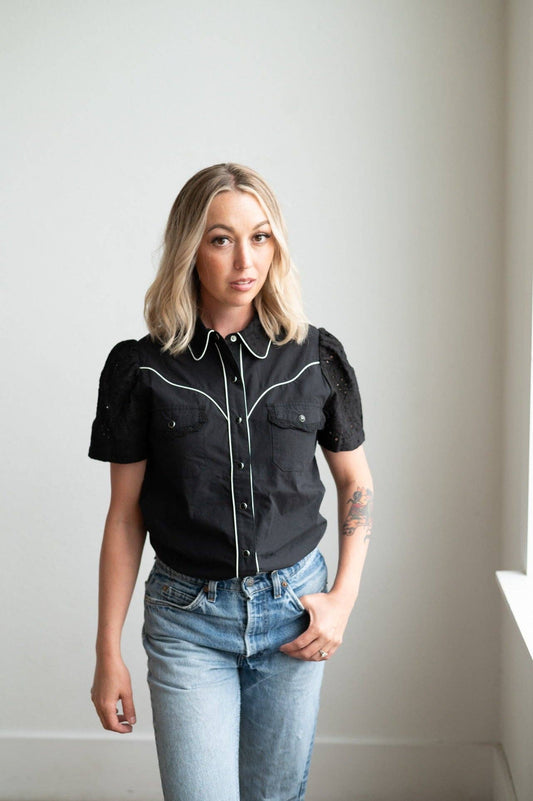 Blackjack Eyelet Pearl Snap